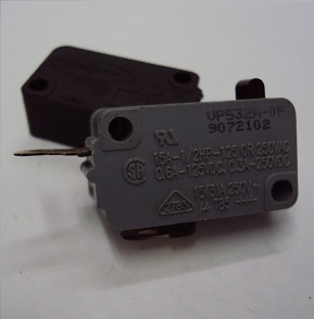 MICROINTERRUPTOR NORMALMENTE CERRADO USADO US02